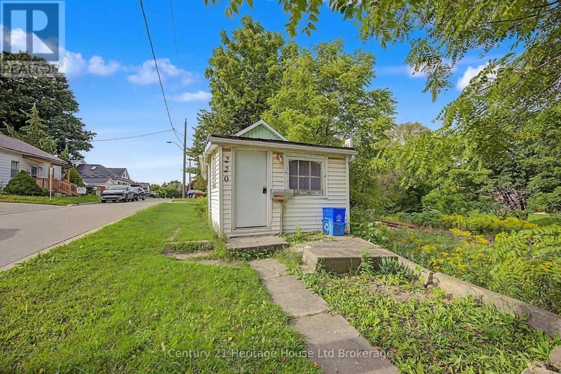 220 King Street West, Ingersoll (Ingersoll - South), Ontario, N5C2K3, Ingersoll (Ingersoll - South), Ontario — photo 1 of 5