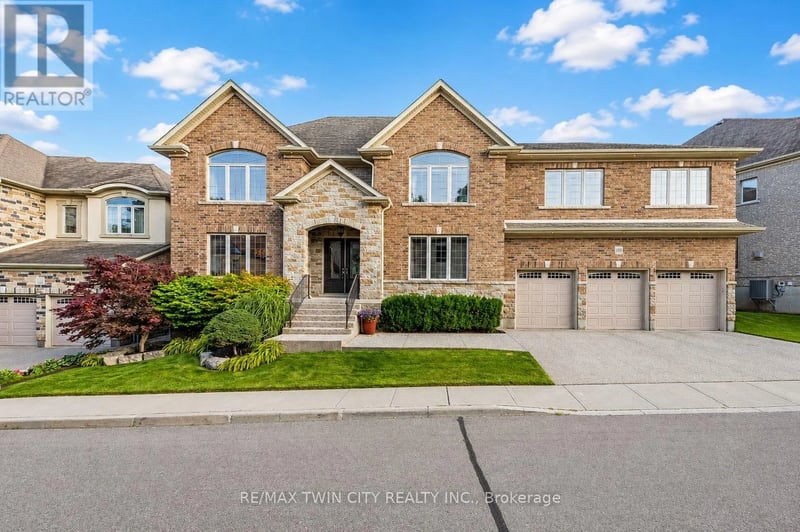 #3 258 Edgewater Crescent, Kitchener, Ontario, N2A4M2, Kitchener, Ontario — photo 1 of 5