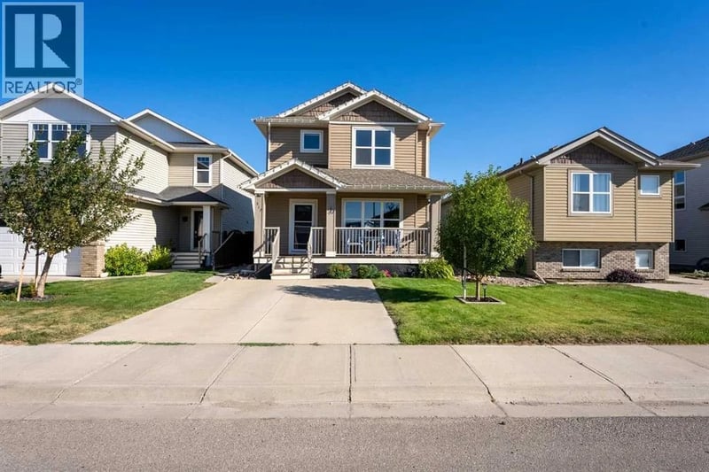 317 Sundance Drive, Coalhurst, Alberta, T0L0V2, Coalhurst, Alberta — photo 1 of 5