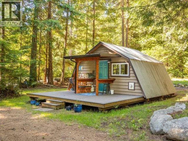 2656 VANCOUVER BOULEVARD, Savary Island, British Columbia, V0N2G0, Savary Island, British Columbia — photo 1 of 5