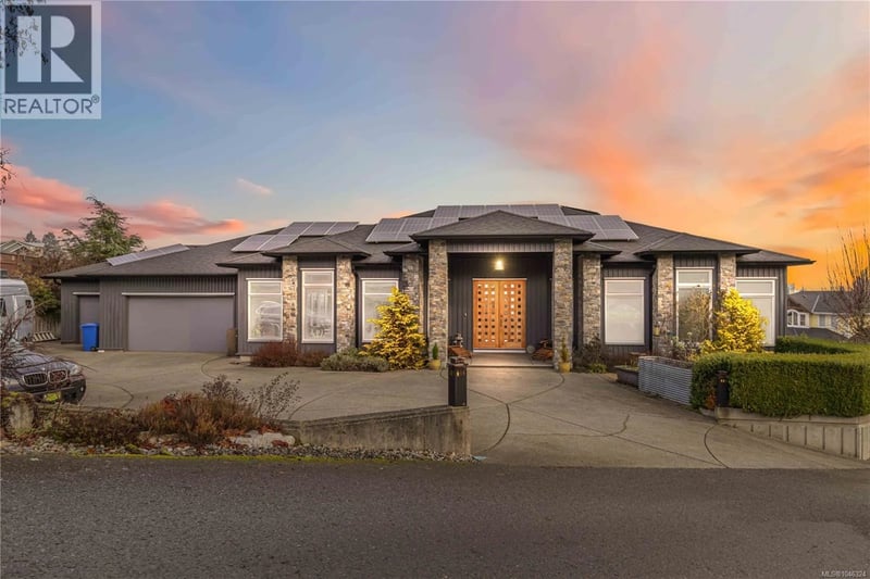 532 Sentinel Drive, Mill Bay, British Columbia, V8H1H7, Mill Bay, British Columbia — photo 1 of 5