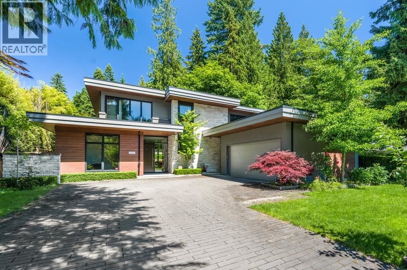 3430 AINTREE Drive, North Vancouver, British Columbia, V7R4E3, North Vancouver, British Columbia — photo 1 of 5