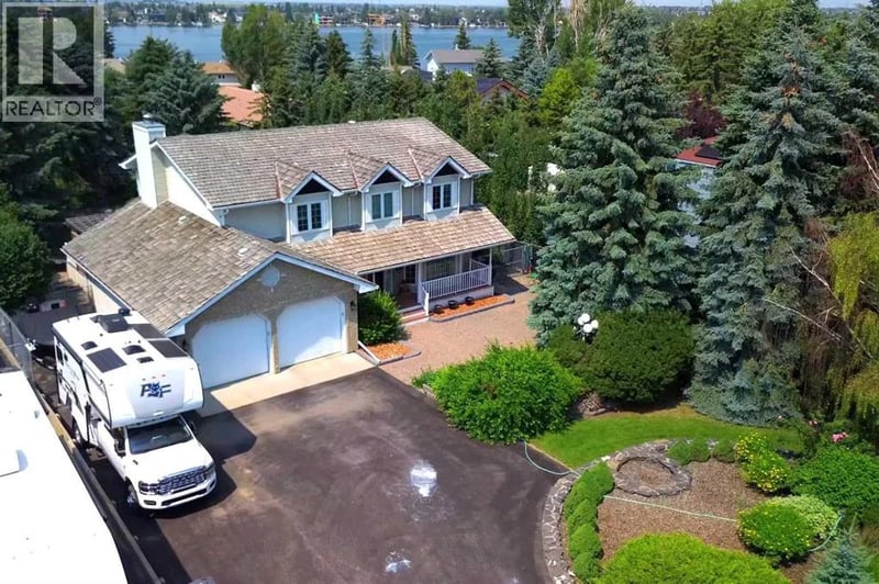 777 EAST LAKEVIEW Road, Chestermere, Alberta, T1X1B1, Chestermere, Alberta — photo 1 of 5