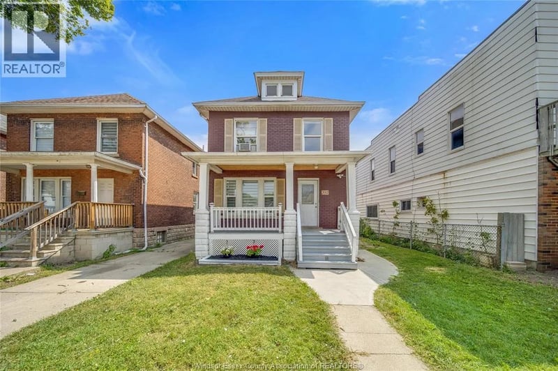 392 CURRY Avenue, Windsor, Ontario, N9B2B7, Windsor, Ontario — photo 1 of 5