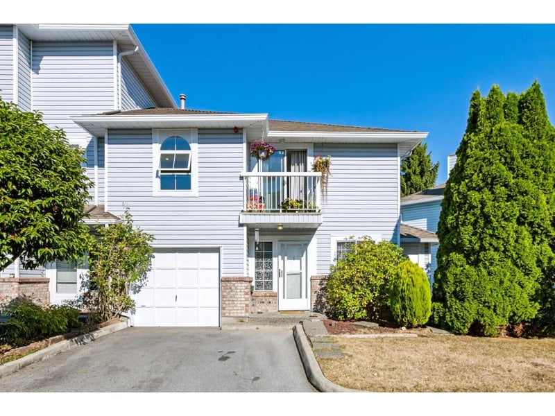 #1 13925 70 Avenue, Surrey, British Columbia, V3W0A2, Surrey, British Columbia — photo 1 of 5
