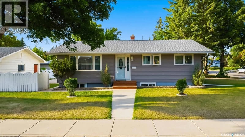 192 Salisbury DRIVE, Saskatoon, Saskatchewan, S7H3J8, Saskatoon, Saskatchewan — photo 1 of 5