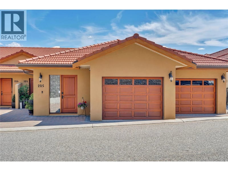 #205 14419 Downton Avenue, Summerland, British Columbia, V0H1Z1, Summerland, British Columbia — photo 1 of 5