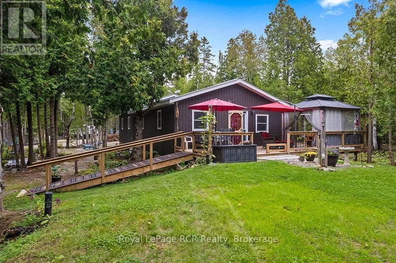 269 Lindsay Road 20 Road, Northern Bruce Peninsula, Ontario, N0H1Z0, Northern Bruce Peninsula, Ontario — photo 1 of 5