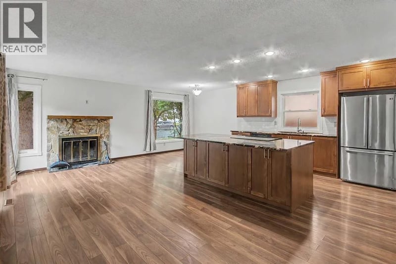115 Mckenna Crescent Southeast, Calgary, Alberta, T2Y1Y2, Calgary, Alberta — photo 1 of 5