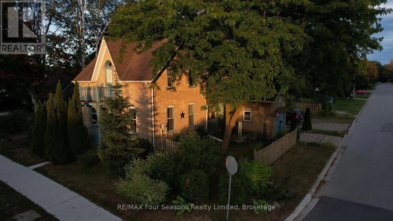 573 Bricker Street, Saugeen Shores, Ontario, N0H2C4, Saugeen Shores, Ontario — photo 1 of 5