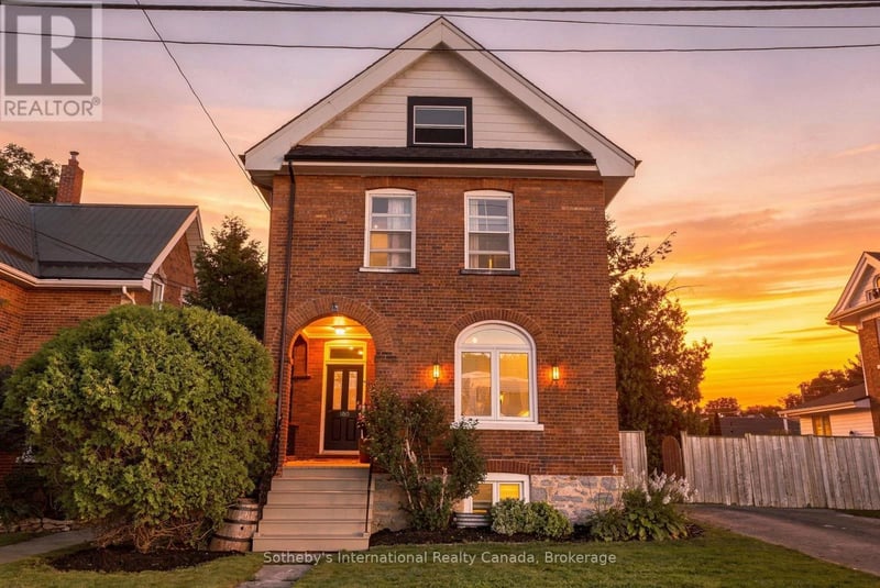 180 Second Street, Collingwood, Ontario, L9Y1G1, Collingwood, Ontario — photo 1 of 5