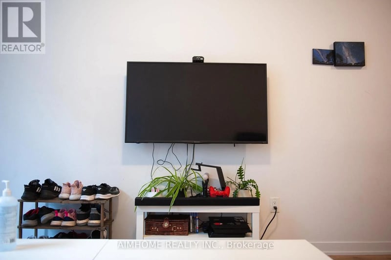 #75 - 1 1760 Simcoe Street North, Oshawa (Samac), Ontario, L1G0C3, Oshawa (Samac), Ontario — photo 1 of 5