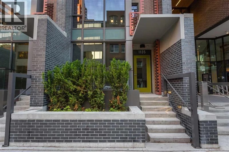 1135 HORNBY Street, Vancouver, British Columbia, V6Z1W1, Vancouver, British Columbia — photo 1 of 5