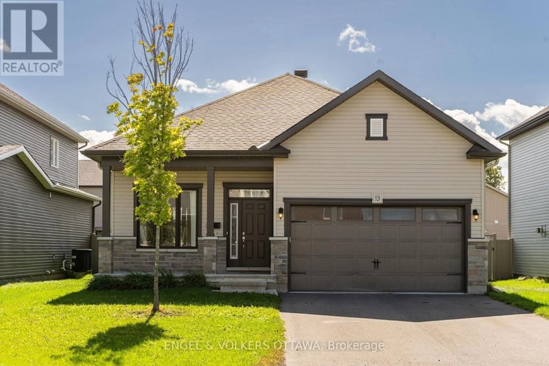 920 Lucerne Drive, Russell, Ontario, K0A1W0, Russell, Ontario — photo 1 of 5