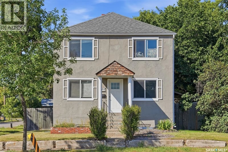 201 H AVENUE N, Saskatoon, Saskatchewan, S7L3B6, Saskatoon, Saskatchewan — photo 1 of 5