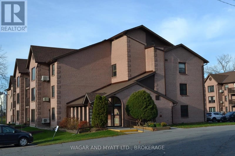 #305 9 Centre Street South, Greater Napanee (Greater Napanee), Ontario, K7R3X3, Greater Napanee (Greater Napanee), Ontario — photo 1 of 5