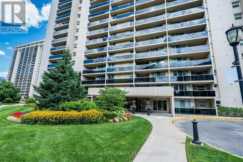 #210 299 Mill Road, Toronto (Markland Wood), Ontario, M9C4V9, Toronto (Markland Wood), Ontario — photo 1 of 5