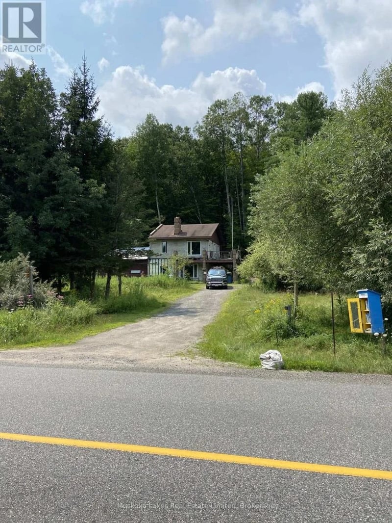 21 Ferndale Road, Muskoka Lakes (Medora), Ontario, P0B1J0, Muskoka Lakes (Medora), Ontario — photo 1 of 5