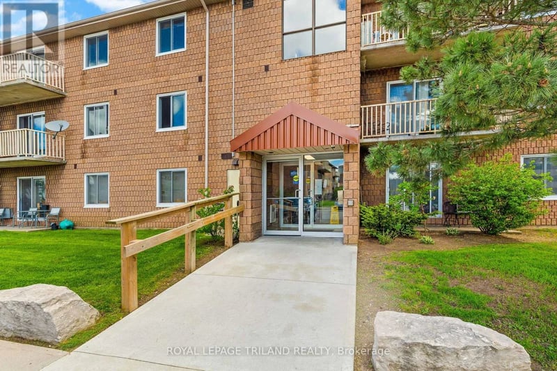 #107 1584 Ernest Avenue, London South (South X), Ontario, N6E1X9, London South (South X), Ontario — photo 1 of 5