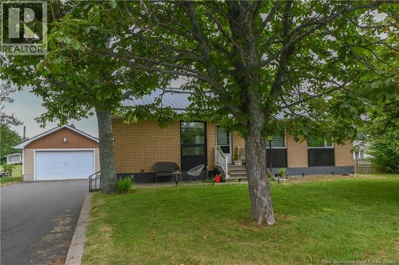 163 des Peupliers Street, Shippagan, New Brunswick, E8S1J7, Shippagan, New Brunswick — photo 1 of 5