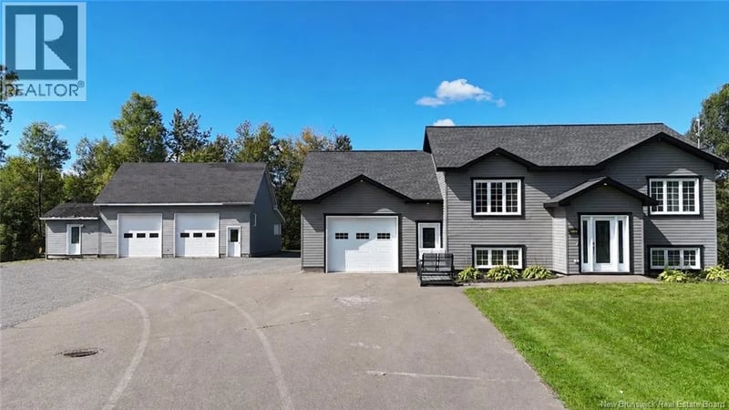 5712 Route 17, Saint-Quentin, New Brunswick, E8A2J1, Saint-Quentin, New Brunswick — photo 1 of 5