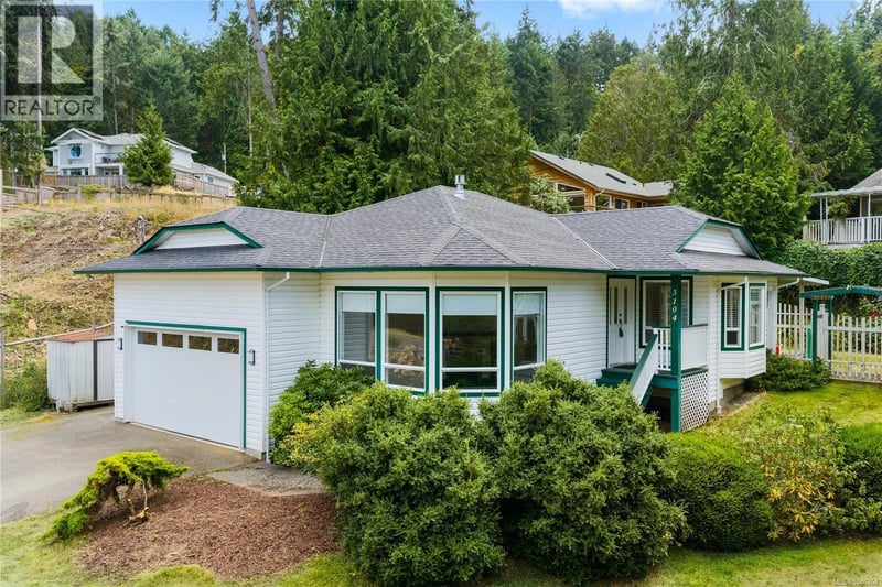3104 Dolphin Drive, Nanoose Bay, British Columbia, V9P9J2, Nanoose Bay, British Columbia — photo 1 of 5