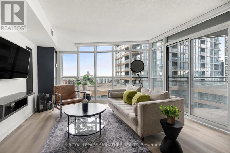 #1209 21 Iceboat Terrace, Toronto (Waterfront Communities), Ontario, M5V4A9, Toronto (Waterfront Communities), Ontario — photo 1 of 5