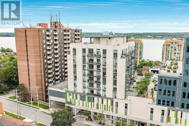 #PH7 111 Worsley Street, Barrie (City Centre), Ontario, L4M5R5, Barrie (City Centre), Ontario — photo 1 of 5
