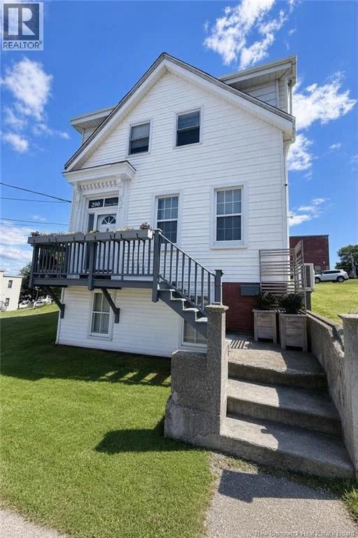290 Tower Street, Saint John, New Brunswick, E2M1Z6, Saint John, New Brunswick — photo 1 of 5
