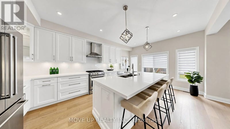 35 Lauderdale Drive, Vaughan (Patterson), Ontario, L6A4G8, Vaughan (Patterson), Ontario — photo 1 of 5