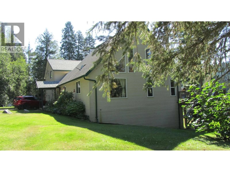2729 EAGLE CREEK Road, Canim Lake, British Columbia, V0K1M0, Canim Lake, British Columbia — photo 1 of 5
