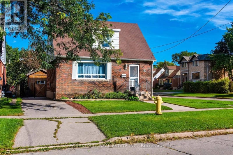 32 Stamford Square North, Toronto (Clairlea-Birchmount), Ontario, M1L1X5, Toronto (Clairlea-Birchmount), Ontario — photo 1 of 5