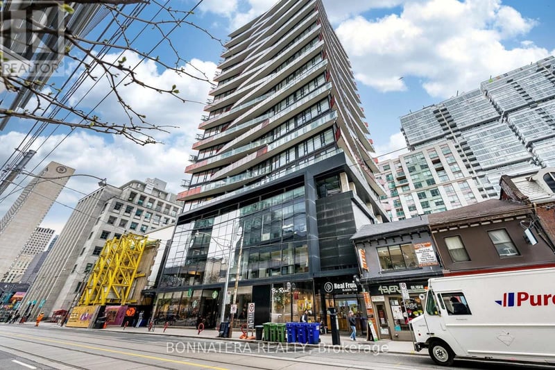#1110 215 Queen Street West, Toronto (Waterfront Communities), Ontario, M5V0P5, Toronto (Waterfront Communities), Ontario — photo 1 of 5