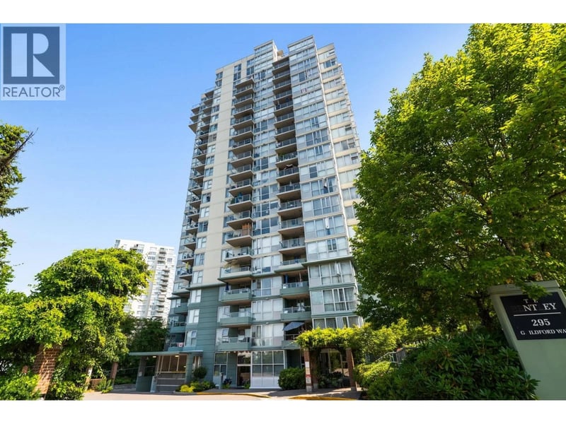 #902 295 GUILDFORD Way, Port Moody, British Columbia, V3H5N3, Port Moody, British Columbia — photo 1 of 5