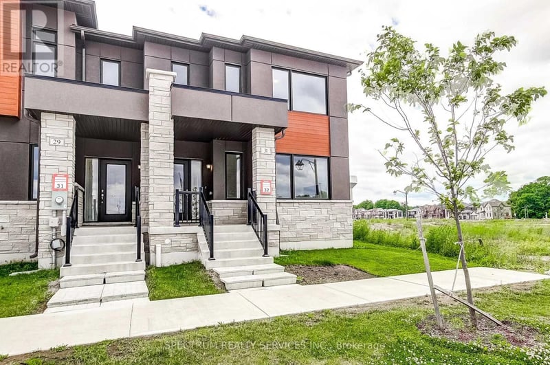 31 Strickland Avenue, Brant (Brantford Twp), Ontario, N3T0X7, Brant (Brantford Twp), Ontario — photo 1 of 5