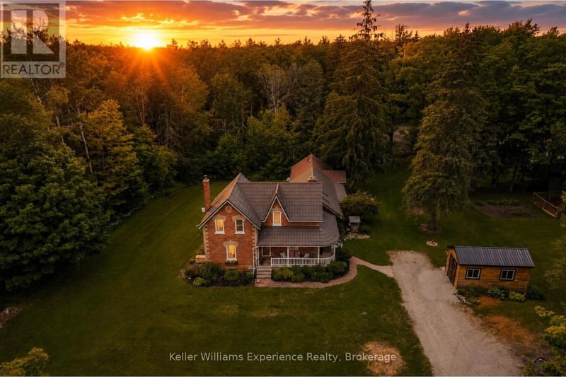 3744 Flos 4 Road West, Springwater, Ontario, L0M1S0, Springwater, Ontario — photo 1 of 5