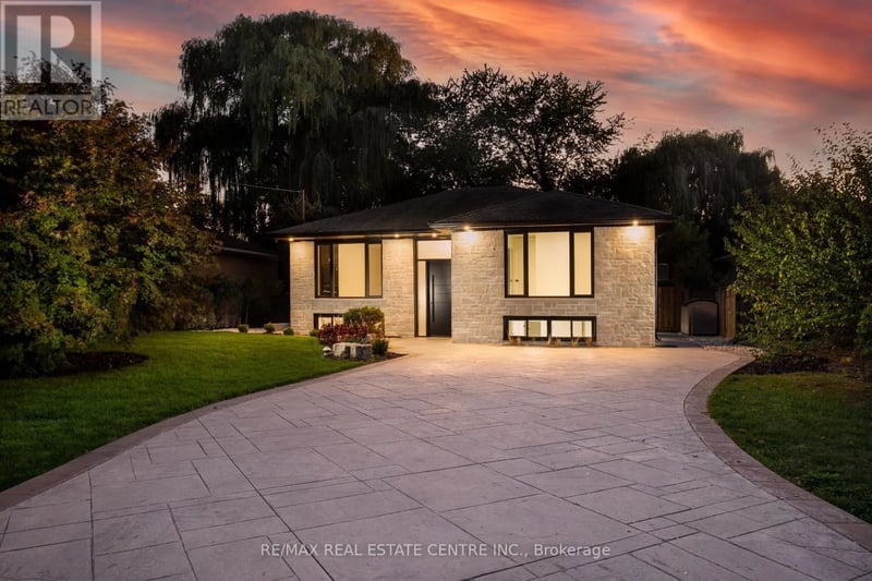 446 Willis Drive, Oakville (WO West), Ontario, L6L4V5, Oakville (WO West), Ontario — photo 1 of 5