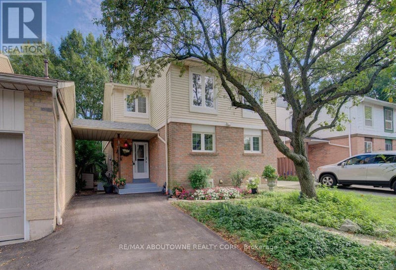 1012 ELIZABETH Place, Oakville (FA Falgarwood), Ontario, L6H3H8, Oakville (FA Falgarwood), Ontario — photo 1 of 5
