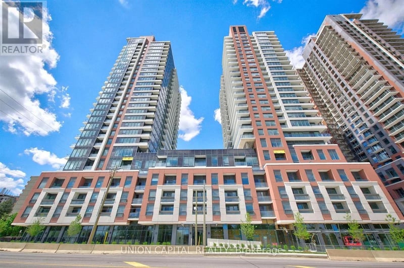 #1916 4010 Eglinton Avenue West, Toronto (Humber Heights), Ontario, M9A0G5, Toronto (Humber Heights), Ontario — photo 1 of 5