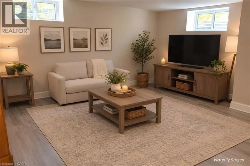 1 MELROSE Avenue, Grimsby, Ontario, L3M1G5, Grimsby, Ontario — photo 1 of 5