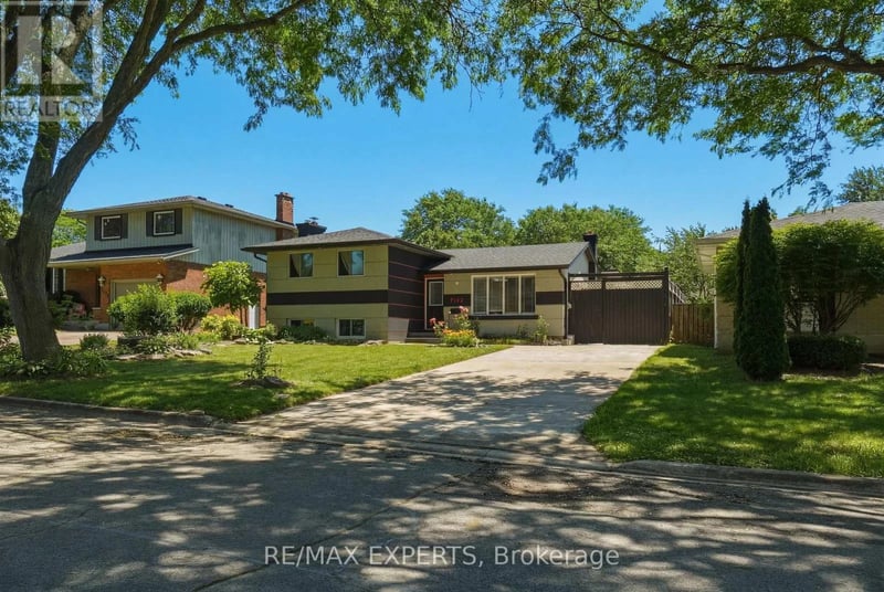 7142 Rosseau Place, Niagara Falls (Casey), Ontario, L2J3V2, Niagara Falls (Casey), Ontario — photo 1 of 5