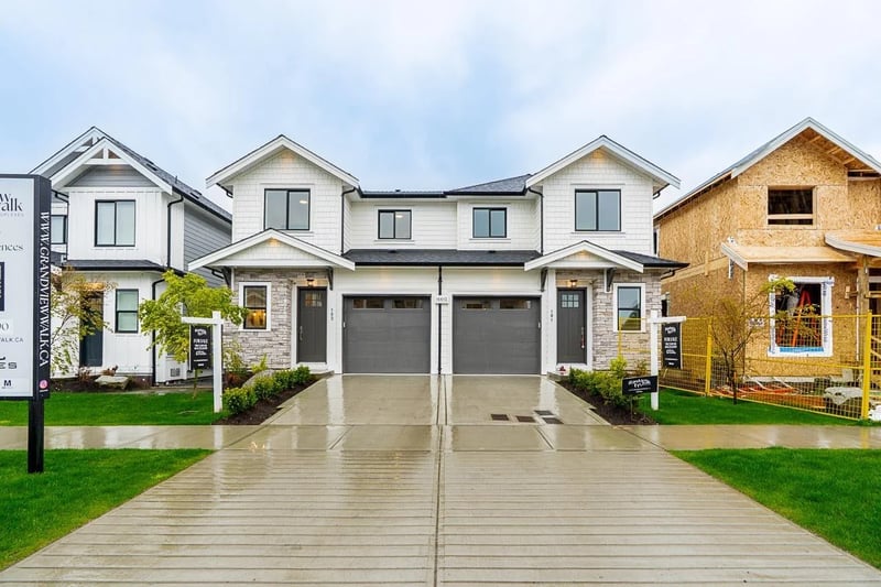 #102 16612 18A Avenue, Surrey, British Columbia, V3Z9X5, Surrey, British Columbia — photo 1 of 5