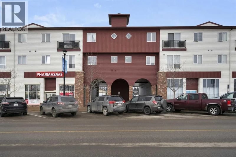 1010 Railway Street, Crossfield, Alberta, T0M0S0, Crossfield, Alberta — photo 1 of 5