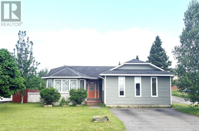 9 Aspen Heights, Grand Falls-Windsor, Newfoundland & Labrador, A2B1G7, Grand Falls-Windsor, Newfoundland & Labrador — photo 1 of 5