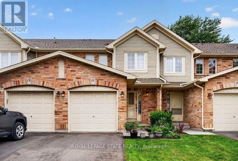 #11 44 Frances Avenue, Hamilton (Stoney Creek), Ontario, L8E5V6, Hamilton (Stoney Creek), Ontario — photo 1 of 5