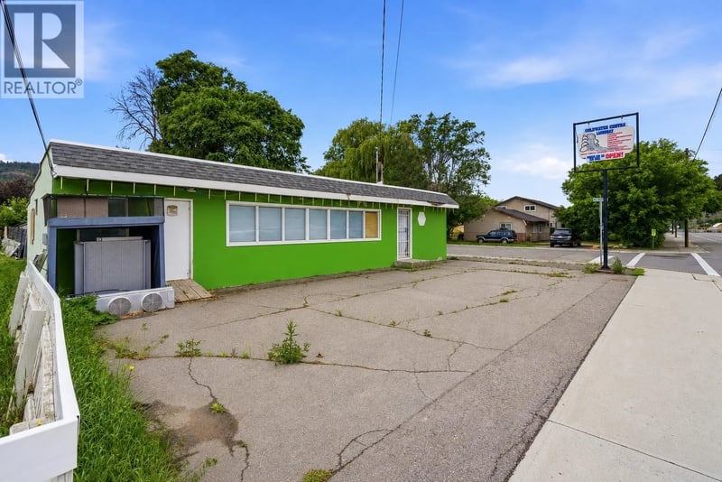 1502 Coldwater Avenue, Merritt, British Columbia, V1K1B2, Merritt, British Columbia — photo 1 of 5