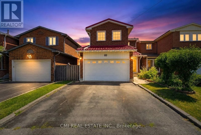 15 Cog Hill Drive, Vaughan (Brownridge), Ontario, L4K1M6, Vaughan (Brownridge), Ontario — photo 1 of 5