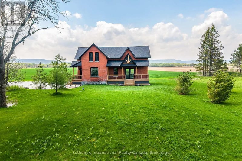1952 Nottawasaga Concession 6 North, Clearview, Ontario, L0M1S0, Clearview, Ontario — photo 1 of 5