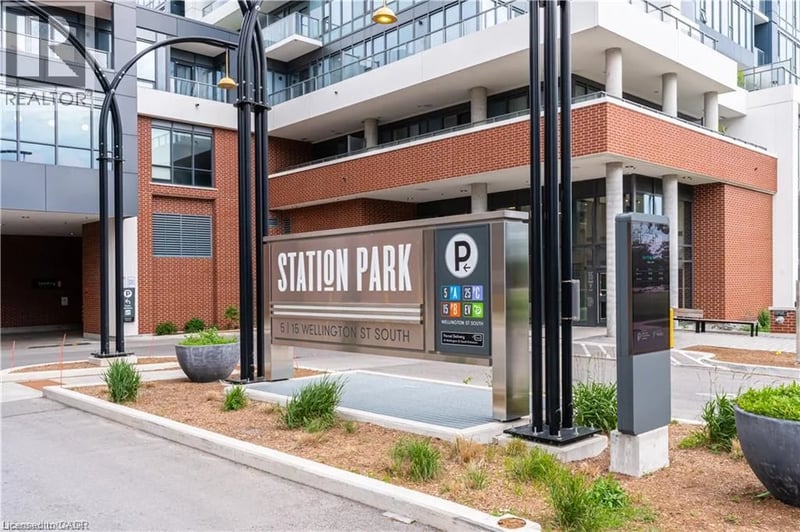 #210 15 WELLINGTON Street, Waterloo, Ontario, N2G0E4, Waterloo, Ontario — photo 1 of 5