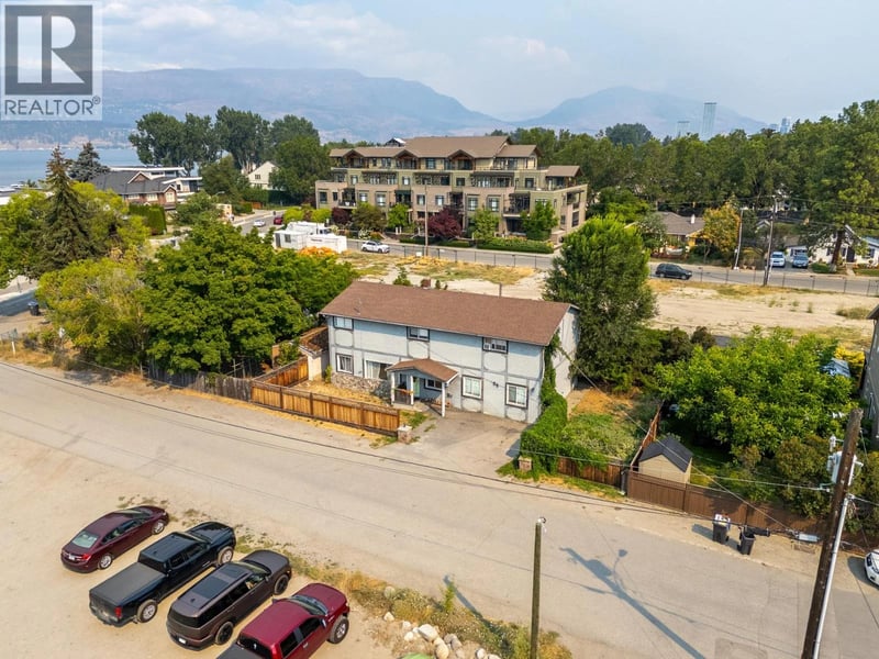 424 Newsom Avenue, Kelowna, British Columbia, V1Y4Y2, Kelowna, British Columbia — photo 1 of 5